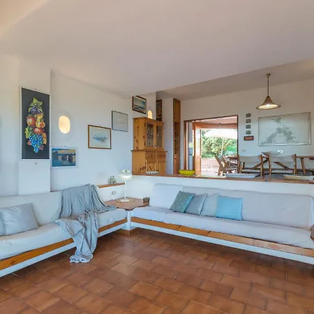 Feriehus Li Parrici By Interhome Aglientu